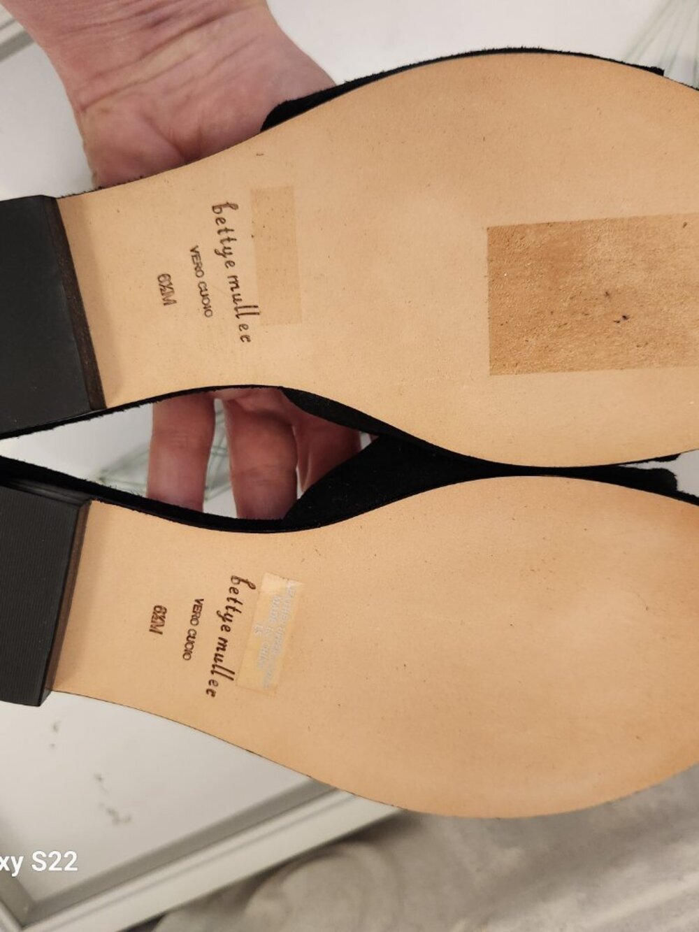 Bettye Muller NY Black Suede Twist Knot "Score" slides. NIB. Size 6.5 - Picture 9 of 9